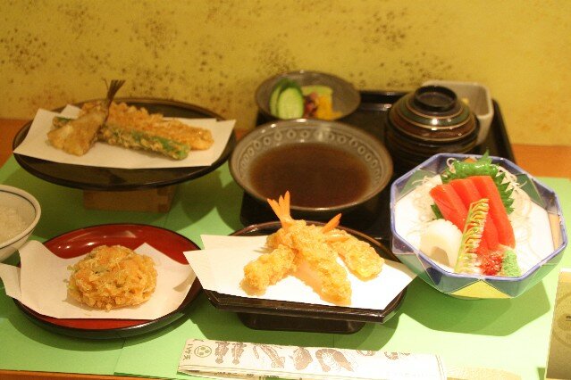 Prawn tempura set at Hagenten Tempura Restaurant Nishi-Shinjuku Tokyo