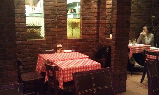 Inside Sicilia Italian Restaurant Roppongi Tokyo